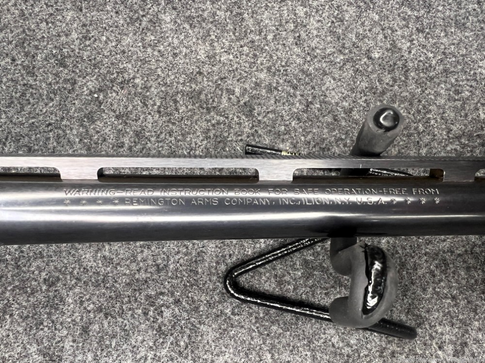 Remington 870 Wingmaster 20 ga LW Vent Rib barrel 28” MOD Choke 2-3/4” 3”-img-3