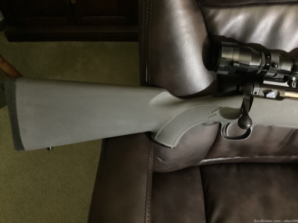 Savage Stevens 200 7mm.mag syn. 24"bbl.with weaver 3x9x40 scope. -img-1