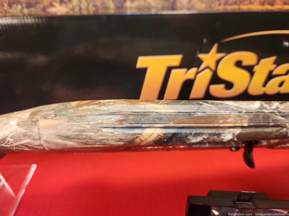 Tristar Arms Viper G2 camo 20 ga semi auto shotgun. As New!-img-8