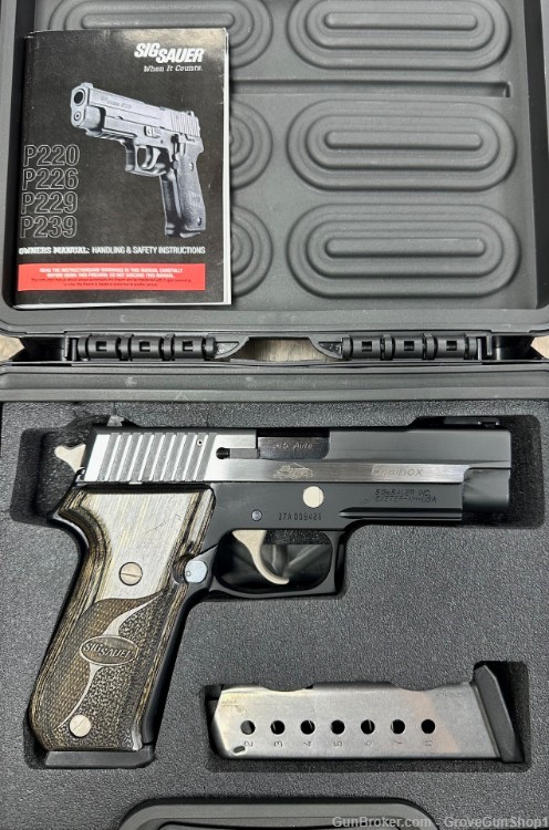 Sig Sauer P220 Equinox .45acp 4.5" 8rd Bi-Tone w/ Box USED -img-0