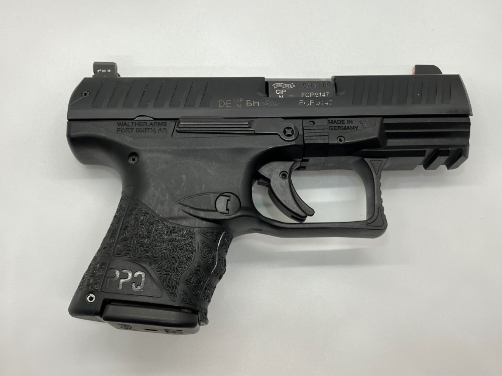 Walther PPQ SC 9MM with 3 magazines -img-0
