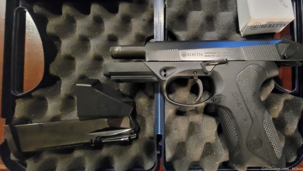 Beretta PX4 Storm Full Size .40 S&W Semi-auto Pistol. -img-1