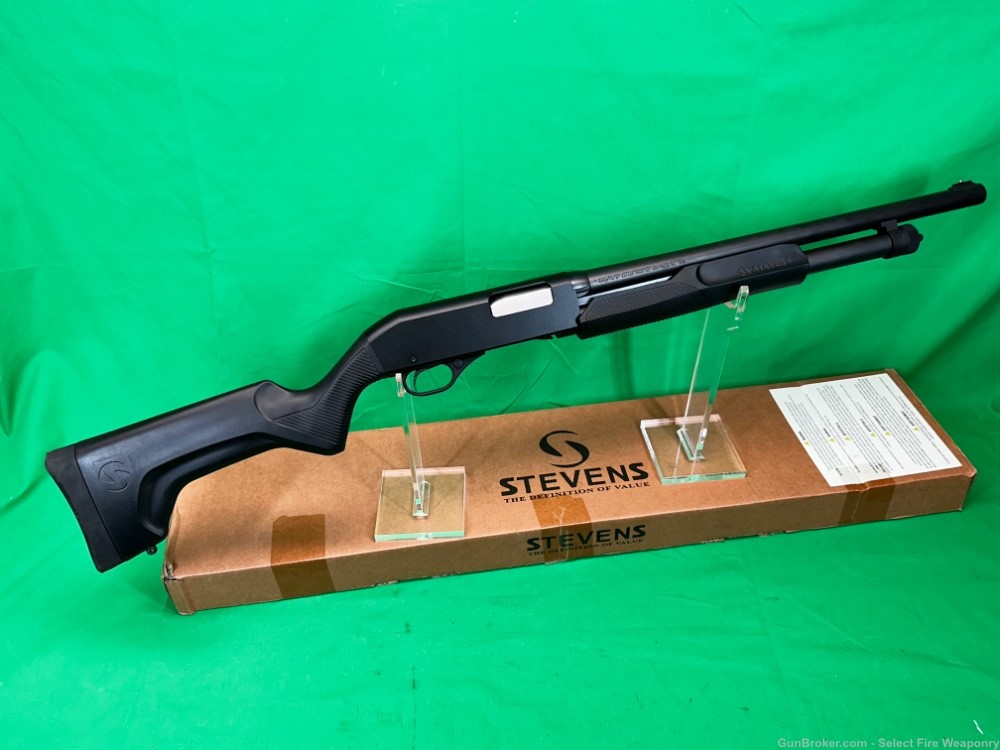 Stevens 320 Security 12 gauge pump shotgun New in Box NIB-img-0