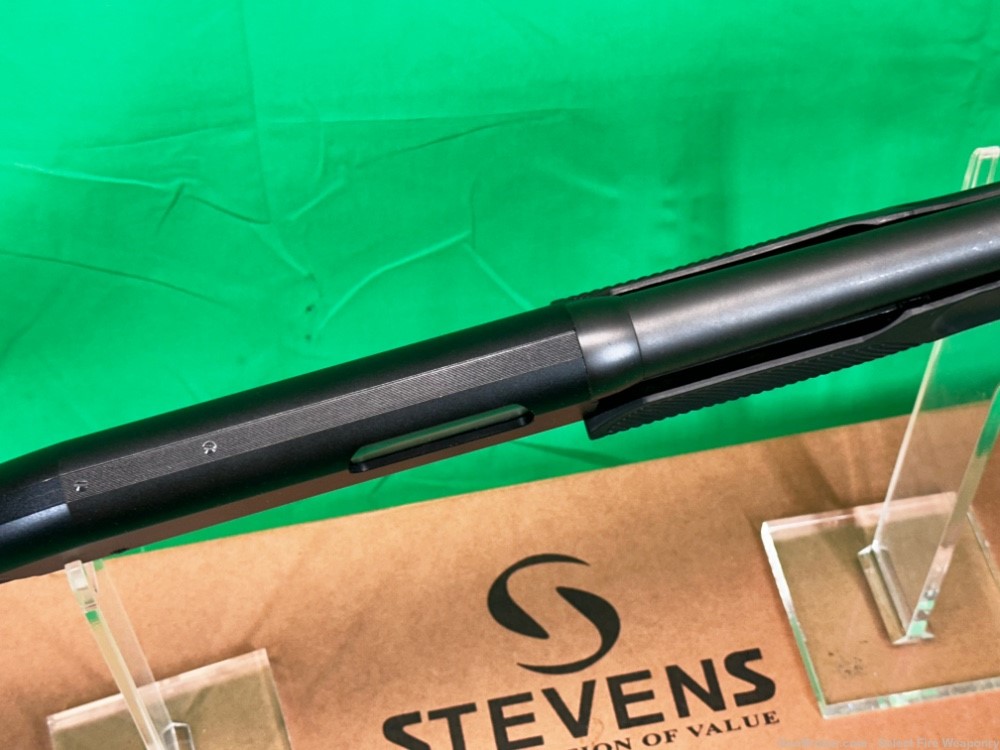 Stevens 320 Security 12 gauge pump shotgun New in Box NIB-img-3