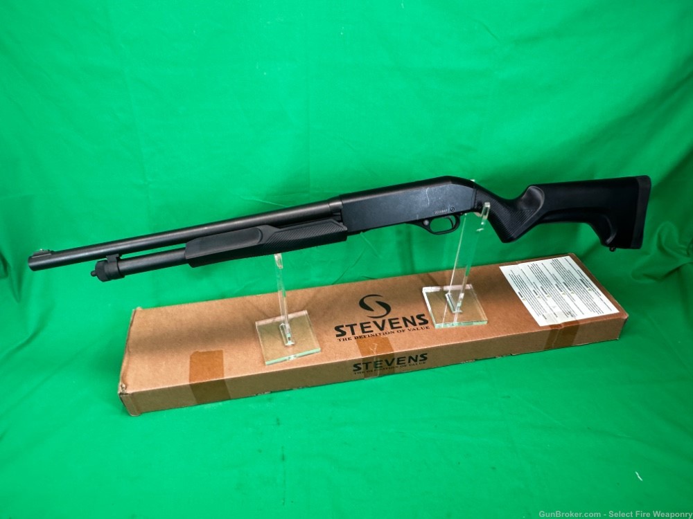 Stevens 320 Security 12 gauge pump shotgun New in Box NIB-img-7