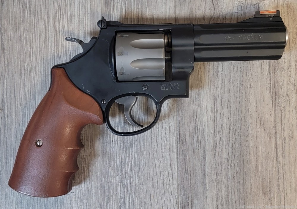 USED Smith & Wesson Model 327 PD .357 Mag-img-1