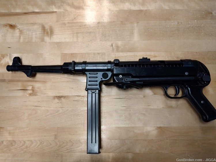 MGC German MP40 Replica Blank Gun-img-1