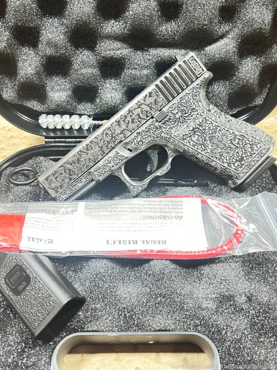 Unfired Glock 19 GEN 3 9MM Pistol Custom “Fleur De Lis” Filigree-img-12