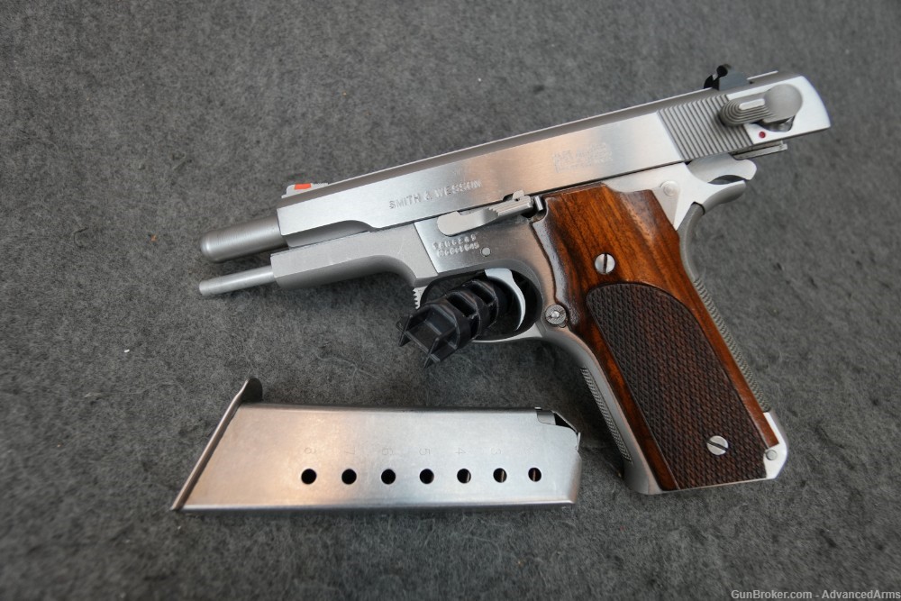 Preowned Smith & Wesson Model 645-img-2