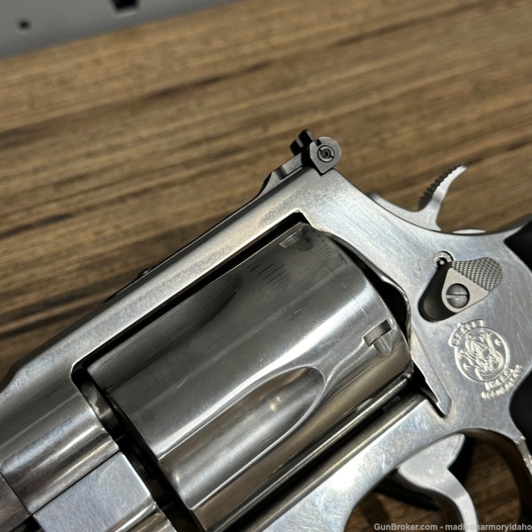 Smith & Wesson-img-11