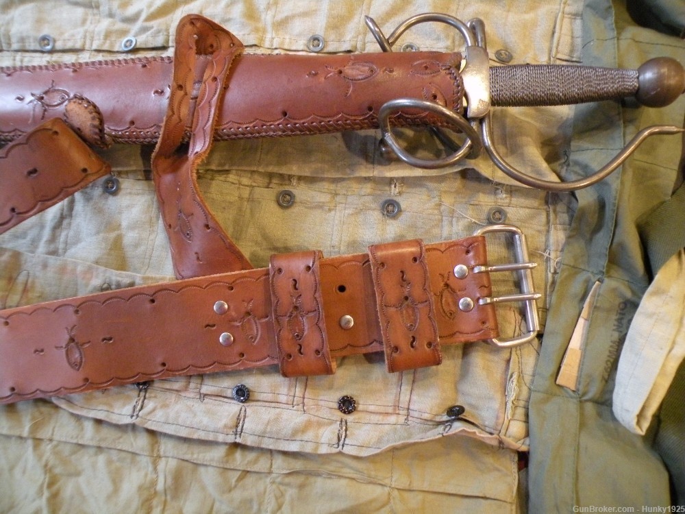 Toledo Spain Sword and Dagger with Hand-Tooled Leather Rig -img-0