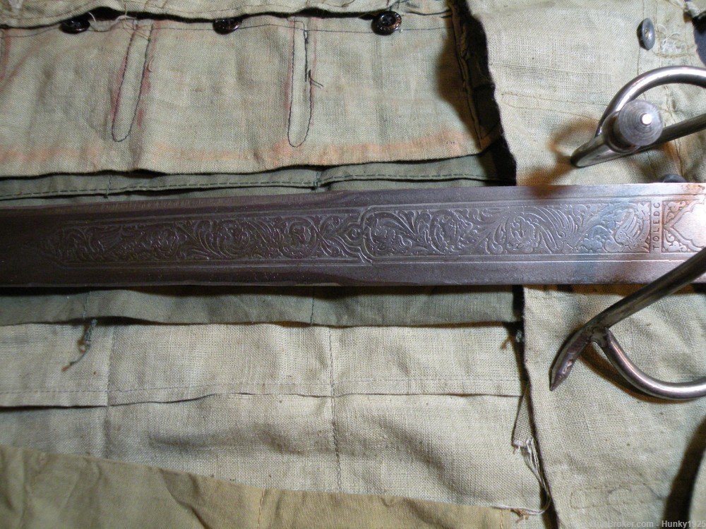 Toledo Spain Sword and Dagger with Hand-Tooled Leather Rig -img-9