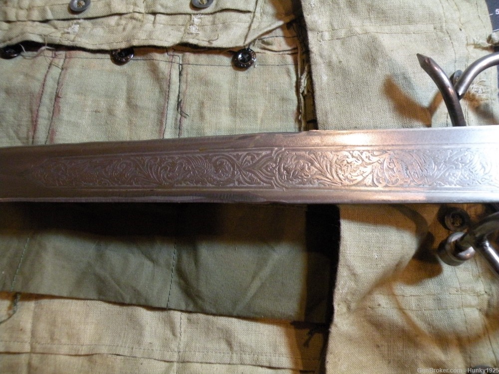 Toledo Spain Sword and Dagger with Hand-Tooled Leather Rig -img-10