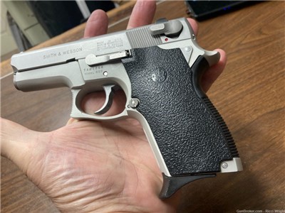 Smith & Wesson 669