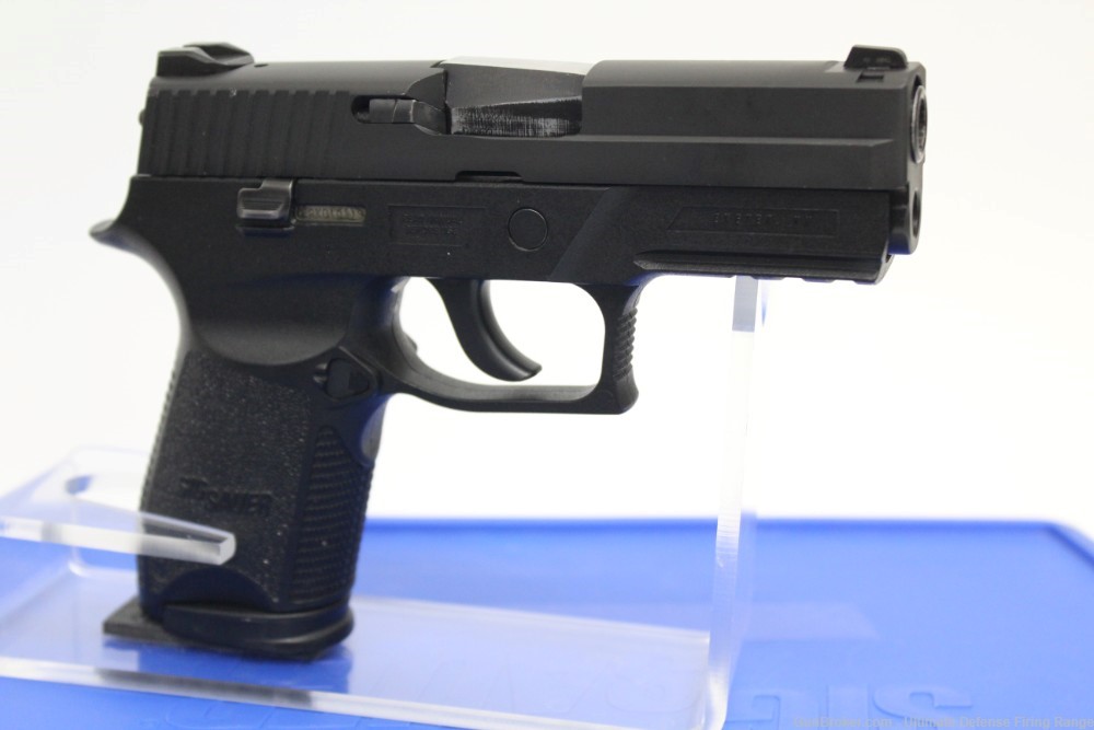 Excellent 2009 Sig Sauer Model P250 Compact 40 S&W 13+1 Capacity (2) Mags-img-0