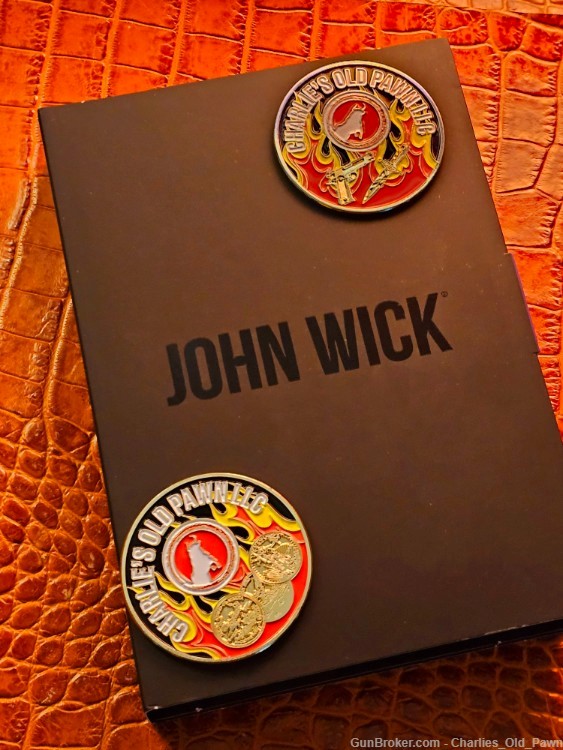 John Wick® 2 oz Silver Adjudicator Round Gild (Box & Numbered COA 1 of 500)-img-6