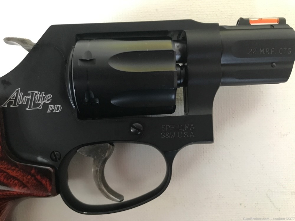 S&W 351 PD AirLite .22 Mag Looks New-img-8