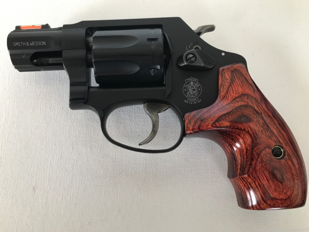 S&W 351 PD AirLite .22 Mag Looks New-img-1