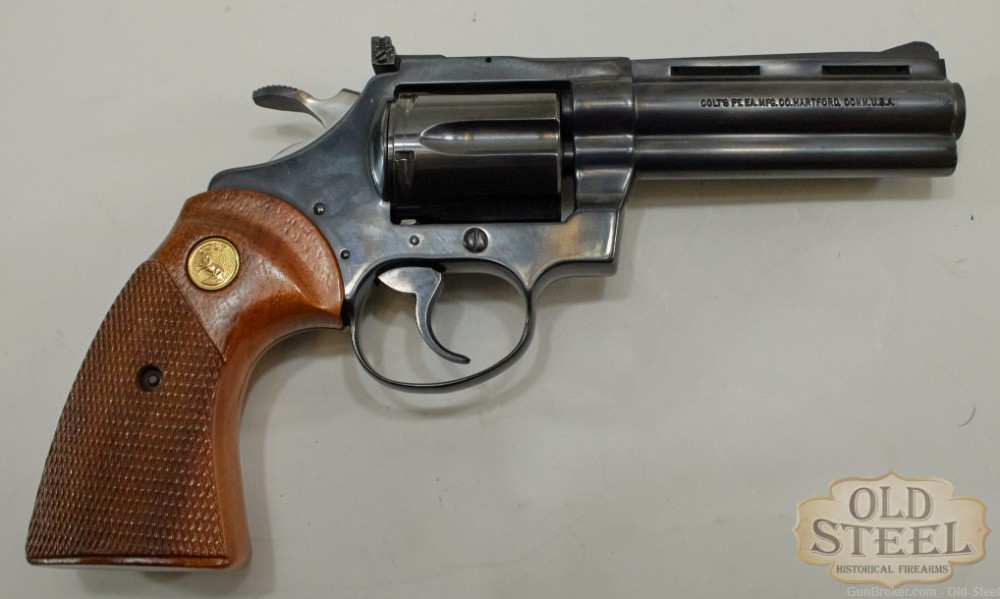 Colt Diamondback. .22 Cal  4 inch revolver-img-6