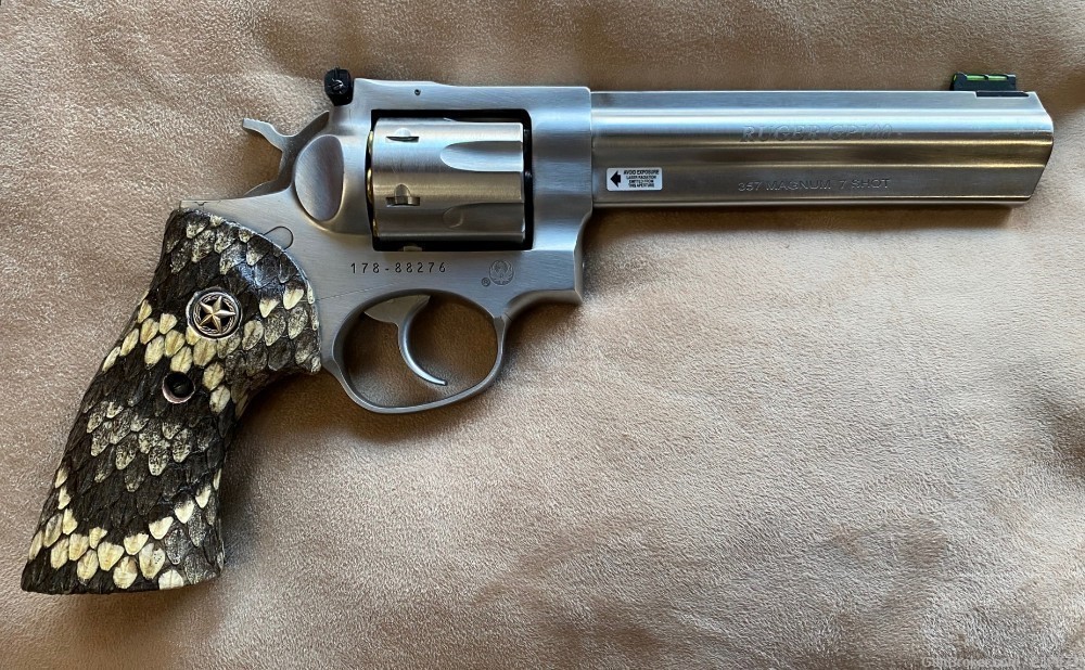 Genuine Eastern Diamondback Grips and Holster Set for Ruger GP100 Revolver-img-2