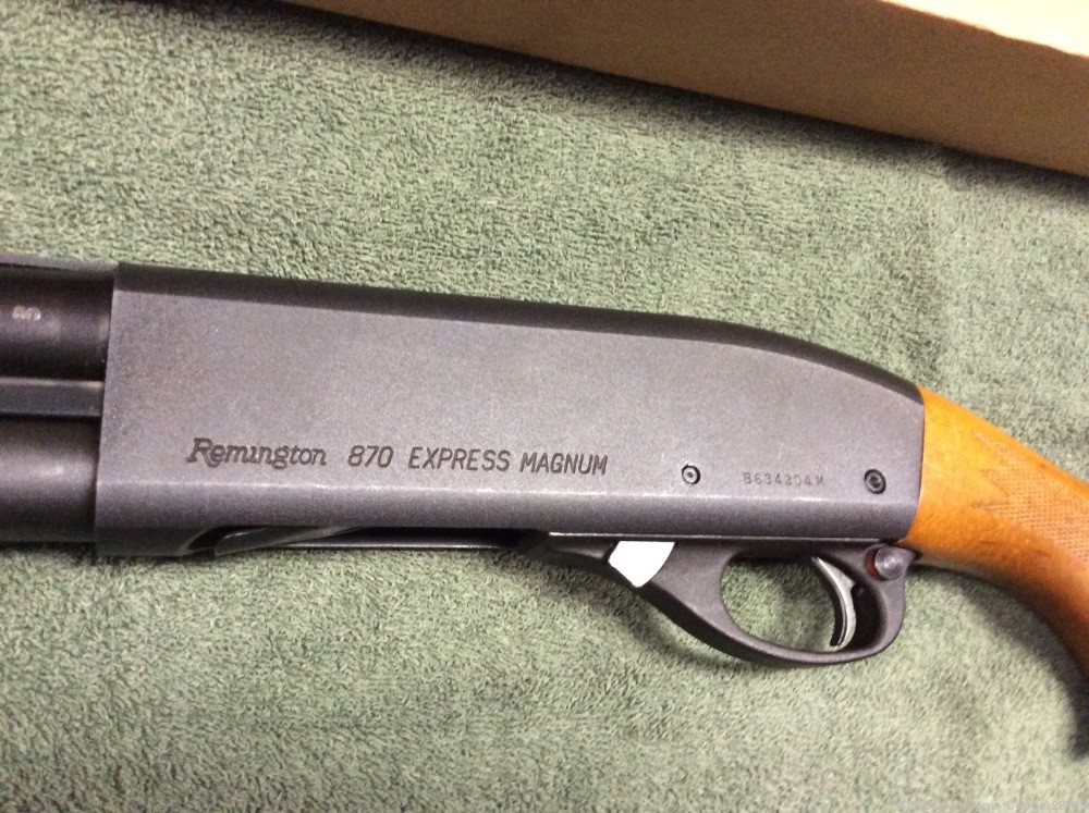 Remington model 870 Express Magnum 12ga, pump shotgun -img-11