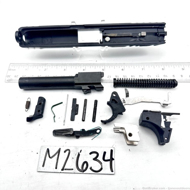 Smith & Wesson SD40 Slide Barrel & Repair Parts -img-1