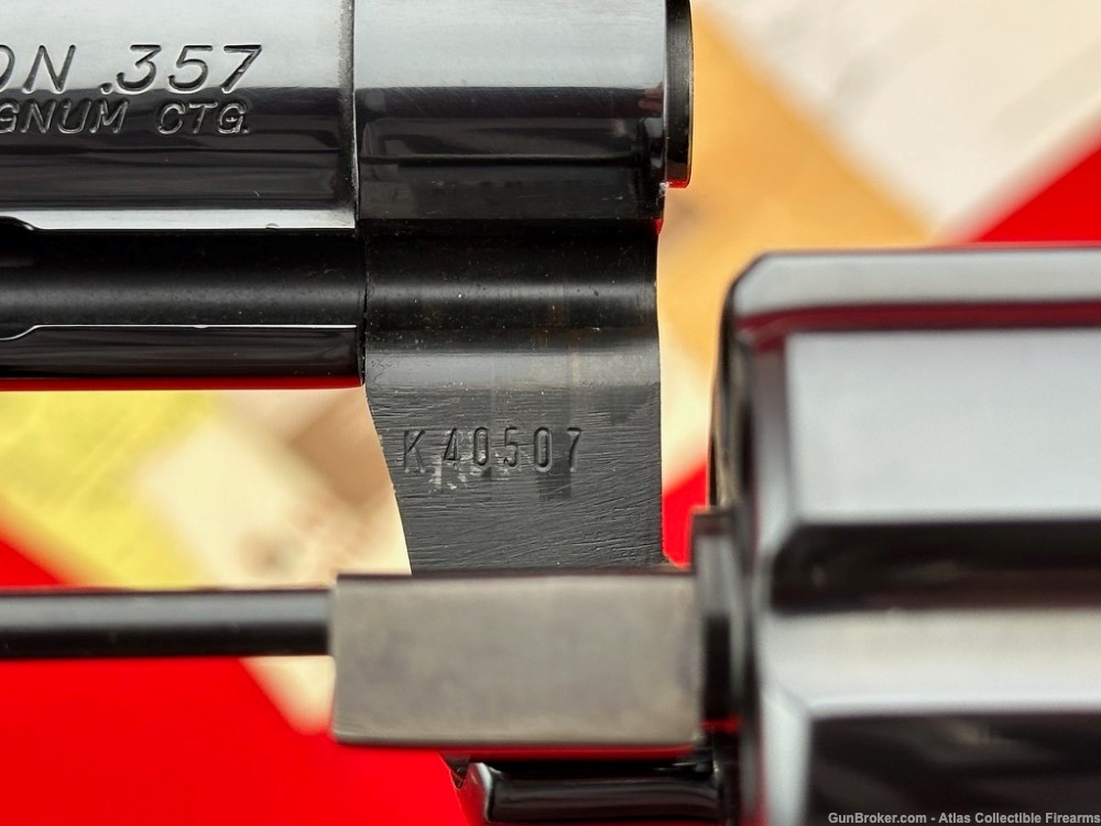 PRISTINE 1981 Colt Python 2 1/2" 357 Magnum *FACTORY ROYAL BLUE FINISH* NIB-img-21