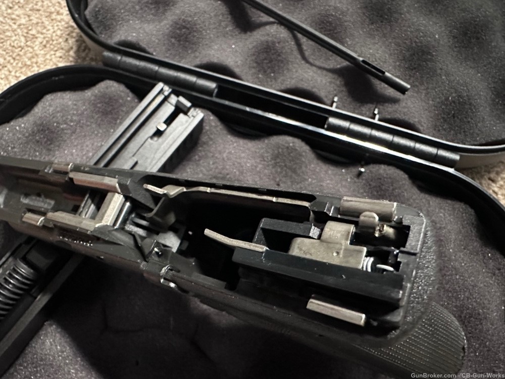 RARE Glock G19 RTF2 With Gills-img-9