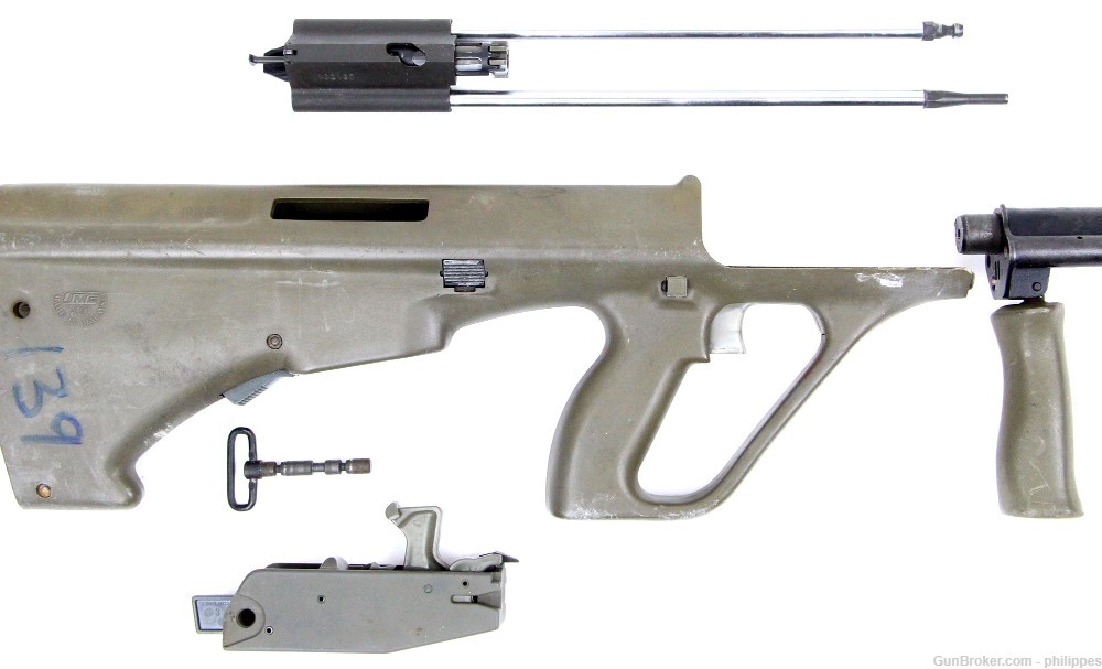 Steyr AUG Parts Kit - Rifle of the Malaysian Military by SME - Very Good-img-4