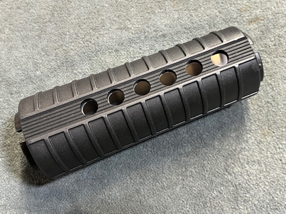 6 Hole Carbine Handguards NOS For Colt M4 or Similar-img-2