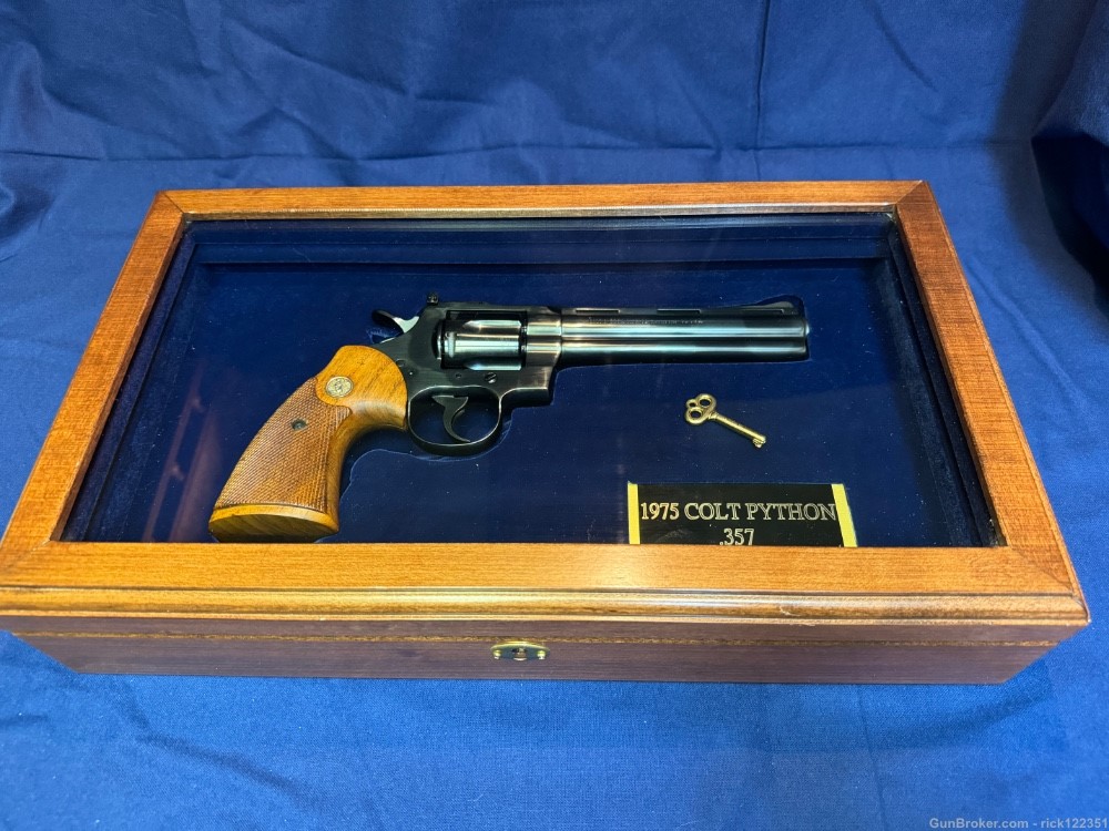Colt Python, Rare 1975 vintage-img-1