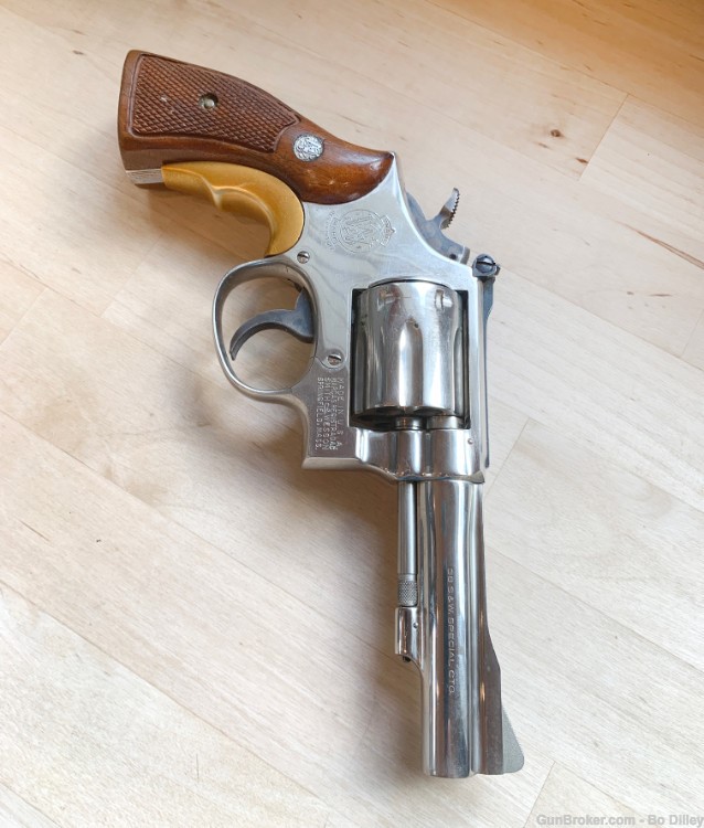 Smith and Wesson 38 Special Nickel Plated Revolver-img-8