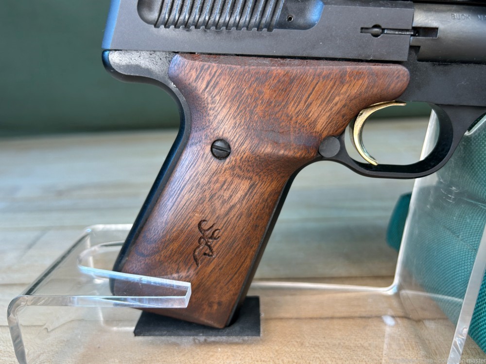 Browning Buck Mark Semi Auto Pistol .22 LR 10" Brl Used W/ Scope & 1 Mag -img-15