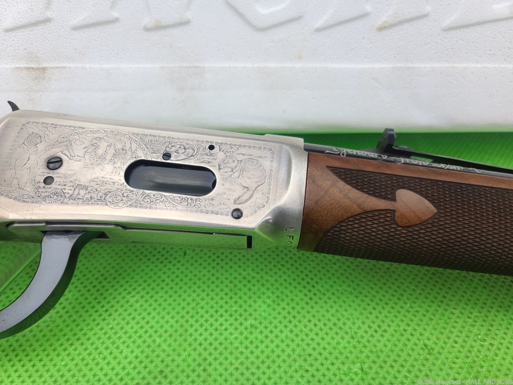 Winchester 94 * LEGENDARY FRONTIERSMEN * 38-55 * BORN 1979 IN ORIGINAL BOX -img-10