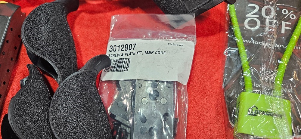 SMITH & WESSON M&P 2.0 10 MM, OR, 4” BBL BLK PERFECT COND. BOX-img-2