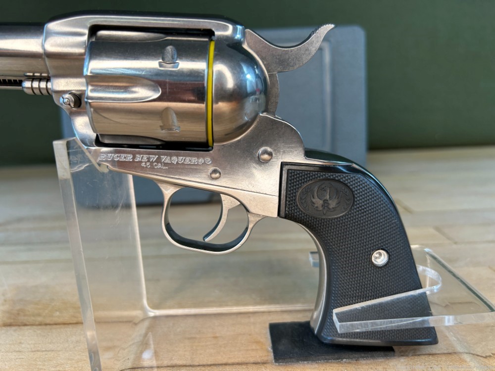 Ruger New Vaquero .45 Colt Single Action Revolver LNIB 2007 5.5" Brl Gloss -img-8