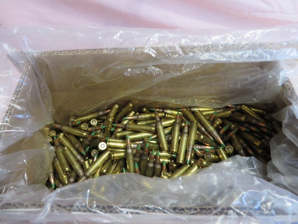 5.56X45mm ammo FEDERAL PREMIUM GREEN TIP AMERICAN EAGLE 1000rds loose FMJ -img-1