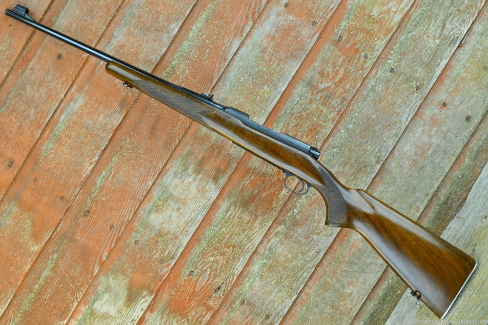 EXC. Pre-64 Winchester Model 70 - .270 - *FEATHERWEIGHT*-img-0