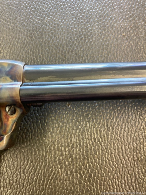 Colt Single Action Army 1873 5.5" 45 colt 3rd Generation-img-4