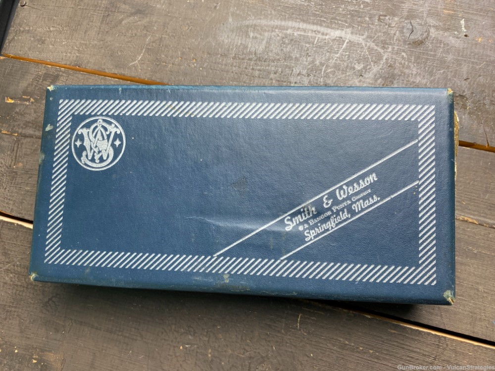1971-1972 Smith & Wesson Model 36-1 Box And Papers Penny Auction-img-84