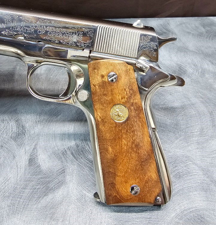 Colt 1911 .45acp Pistol 25th Anniv  WWII Commemorative W/Wood Display Box-img-5