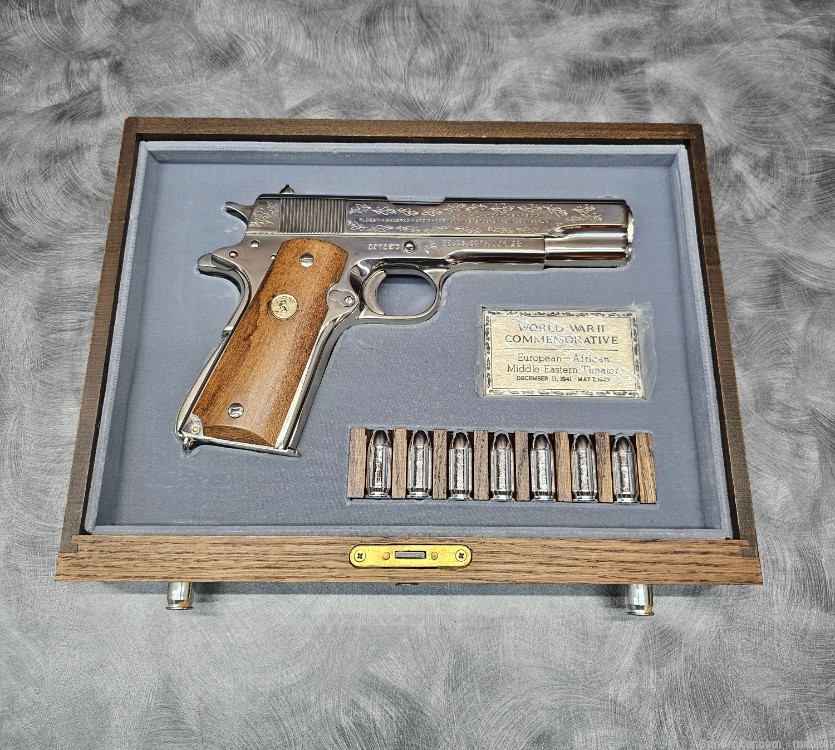Colt 1911 .45acp Pistol 25th Anniv  WWII Commemorative W/Wood Display Box-img-2