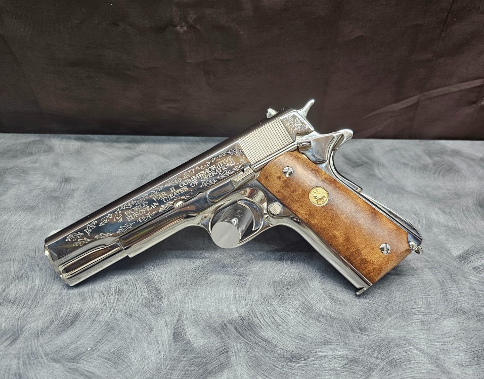 Colt 1911 .45acp Pistol 25th Anniv  WWII Commemorative W/Wood Display Box-img-3