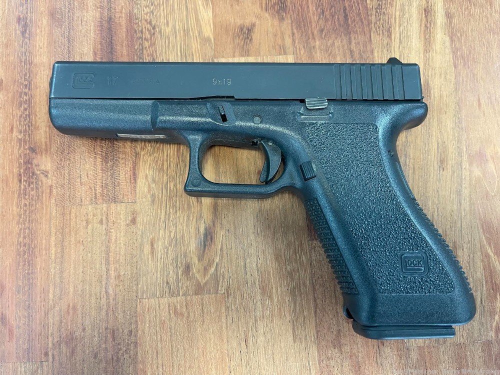 Rare Excellent Early Gen 2 Glock 17 1989 with box Preban Mags-img-1