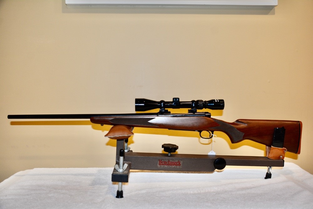 Winchester model 70 .243 Winchester Lightweight-img-6