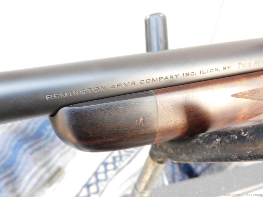 Remington Model 7 7mm SAUM w\Leupold VX-3 3.5-10x40 *Pre-Owned*-img-29
