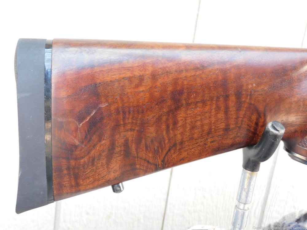 Remington Model 7 7mm SAUM w\Leupold VX-3 3.5-10x40 *Pre-Owned*-img-9