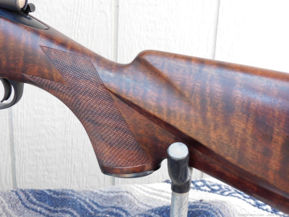 Remington Model 7 7mm SAUM w\Leupold VX-3 3.5-10x40 *Pre-Owned*-img-4