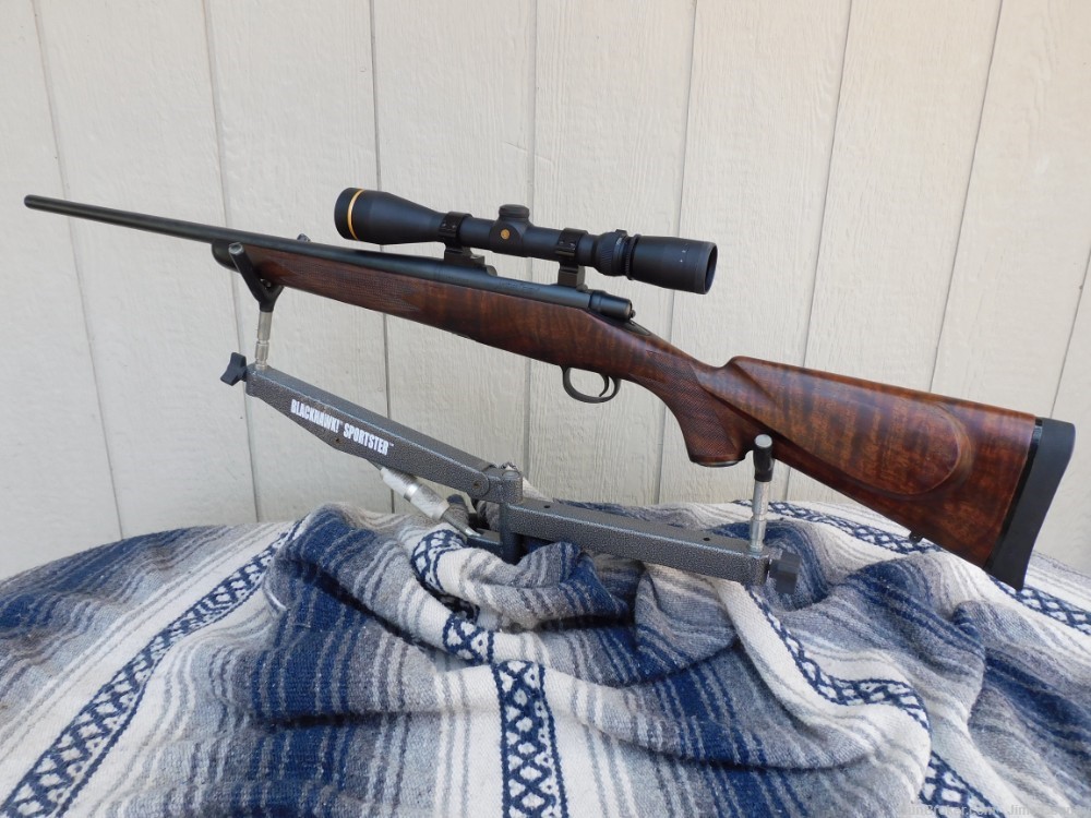 Remington Model 7 7mm SAUM w\Leupold VX-3 3.5-10x40 *Pre-Owned*-img-1