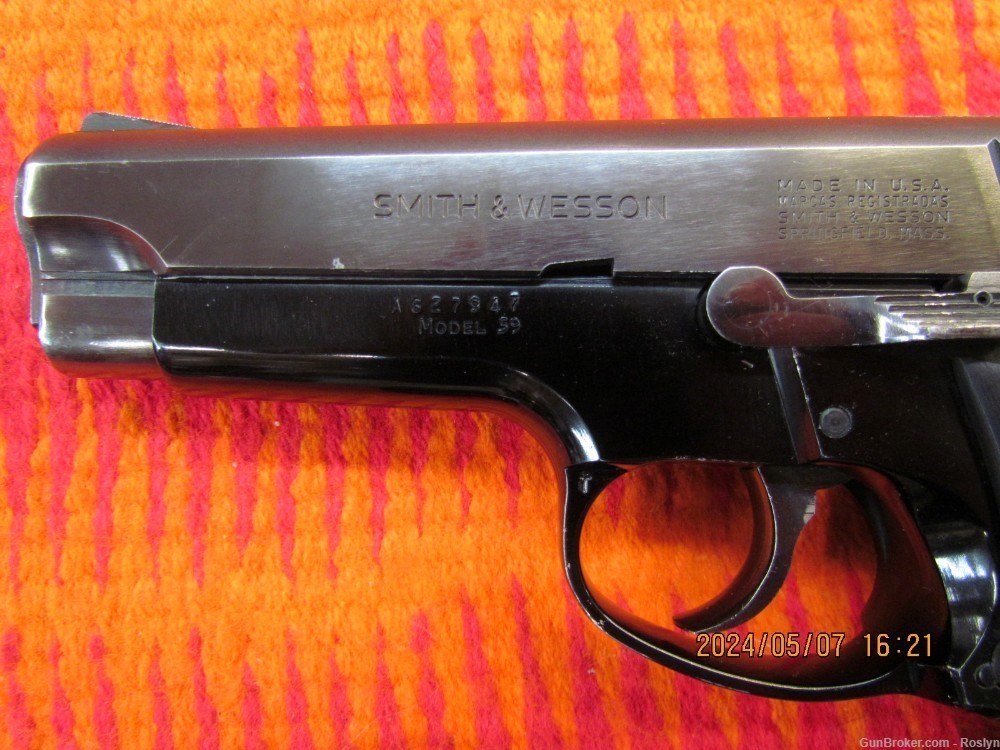 S&W Model 59 ,9mm ,4 inch barrel ,3 mags-img-2